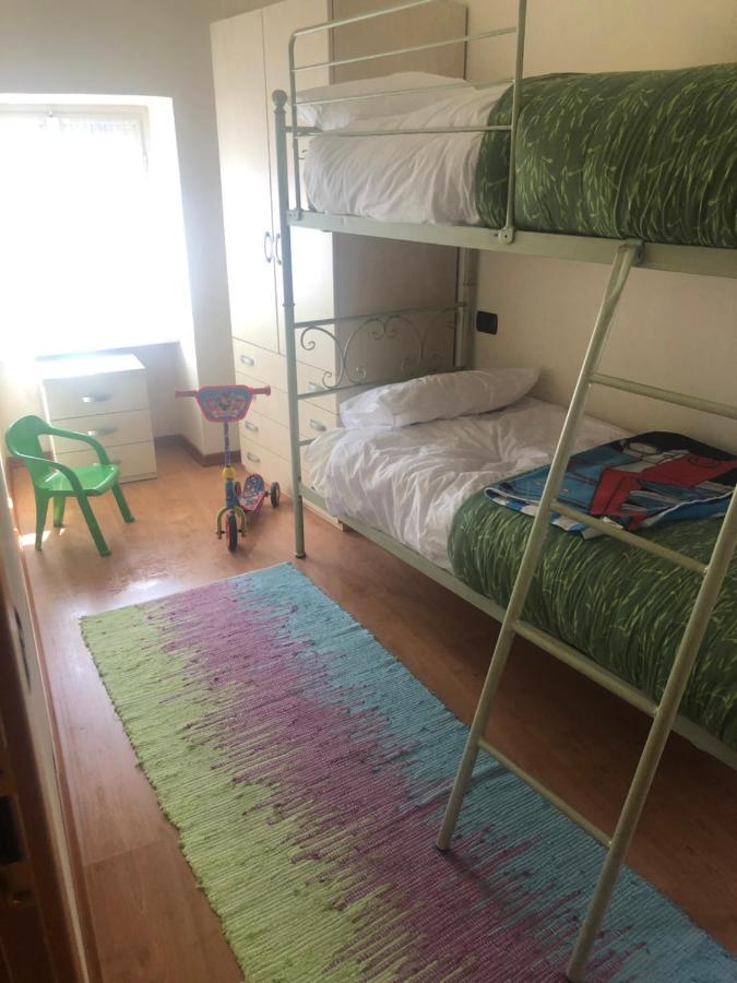 Ficarra Apartments Mezzegra Esterno foto